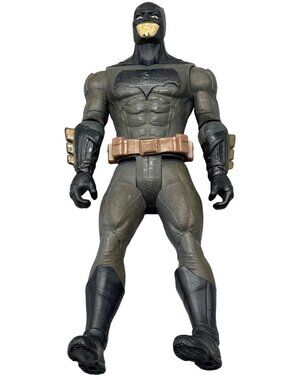 DC Universe Comics 2017 Batman 6” Action Figure Mattel Bruce Wayne gray READ